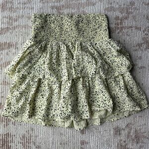 summery mini skirt 💐